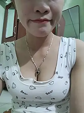 Snapshot of Logii_x chatting on June 24, 2026, 4:17 pm Logii x online show from June 24, 2026, 4:17 pm