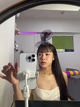 Snapshot of Lov3lily chatting on June 7, 2026, 9:57 am Lov3lily online show from June 7, 2026, 9:57 am