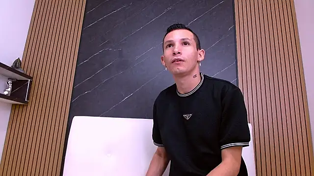 Isak Berekoa online show from May 21, 2026, 2:51 am