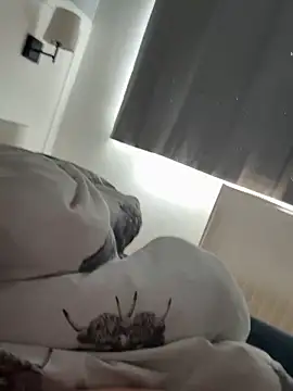 Snapshot of lucyxoxq chatting on June 4, 2026, 11:05 am lucyxoxq online show from June 4, 2026, 11:05 am
