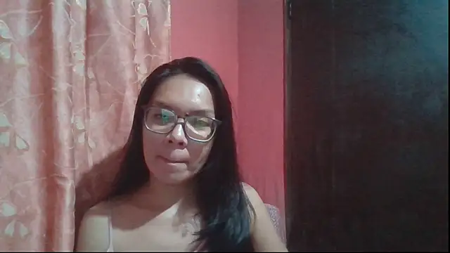 mamacitttaa online show from July 4, 2026, 12:55 pm