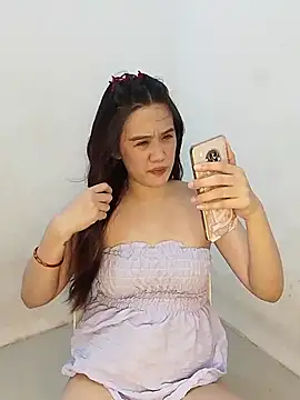 sweetmiyukiki online show from June 27, 2026, 3:06 pm