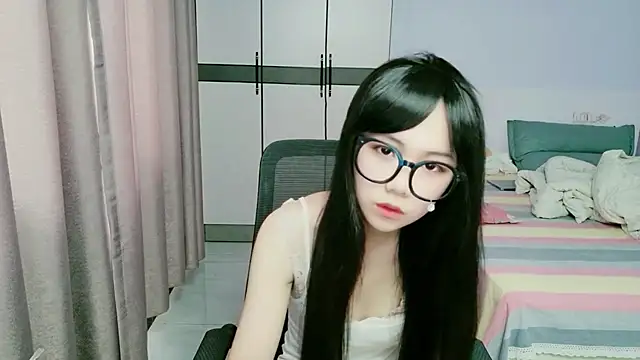 xiaoxiaoyu030 online show from June 3, 2026, 9:01 am