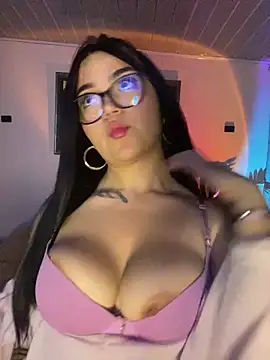 Lana Hands online show from June 20, 2026, 6:49 am