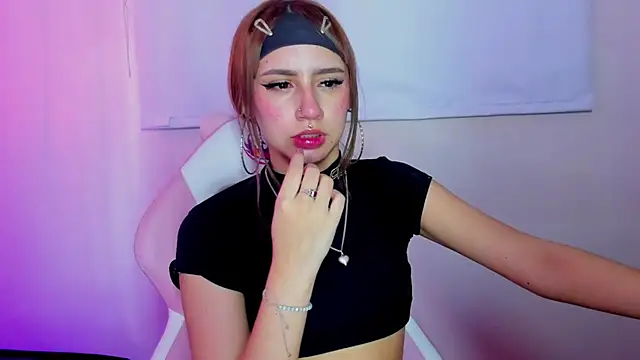 Snapshot of leri_rose_ chatting on June 27, 2026, 11:59 am leri rose online show from June 27, 2026, 11:59 am