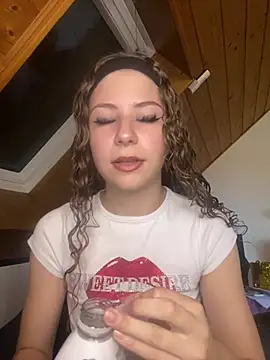 Snapshot of MilaRoseee chatting on July 11, 2026, 12:08 pm MilaRoseee online show from July 11, 2026, 12:08 pm