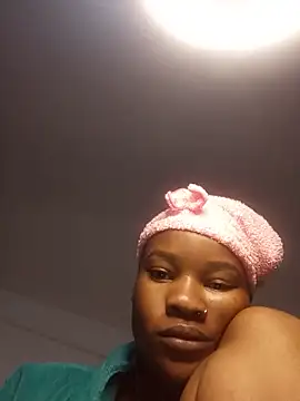 twnkytwinkle online show from June 14, 2026, 2:35 am