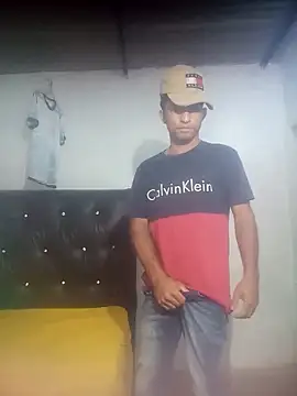 soymartinez2004 online show from June 5, 2026, 1:12 am
