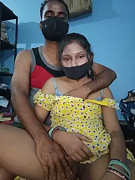 Naughty-Savi online show from July 23, 2026, 5:44 pm