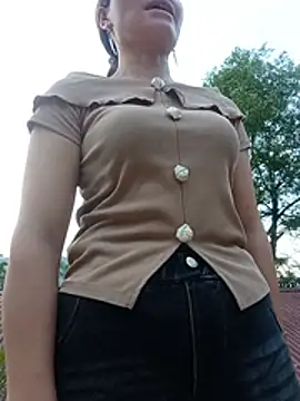 lya sexyy online show from June 25, 2026, 11:37 am
