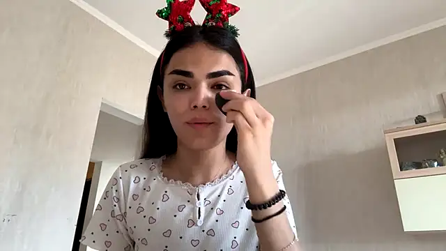 MarlyJess online show from June 20, 2026, 3:48 pm