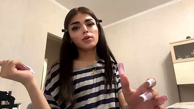 MarlyJess online show from July 29, 2026, 12:42 am