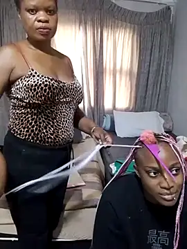 Teecheaa online show from May 21, 2026, 2:24 pm