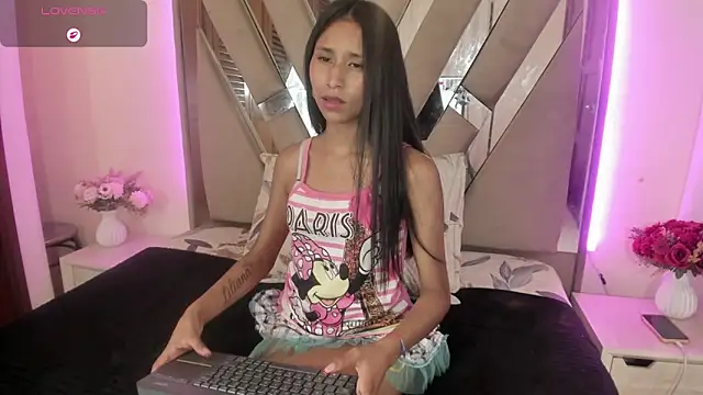 casey lorens online show from July 2, 2026, 3:17 am