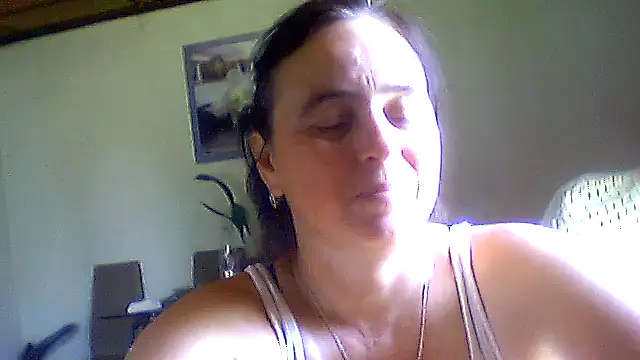 AniaCool77 online show from June 10, 2026, 10:03 am