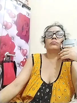 sampachatterjee234 online show from July 10, 2026, 4:31 pm