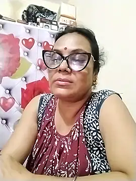 sampachatterjee234 online show from July 11, 2026, 4:53 pm