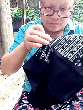 Bong sexy online show from June 11, 2026, 9:29 am