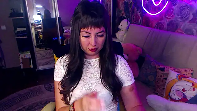NinaTender22 online show from June 17, 2026, 7:37 pm