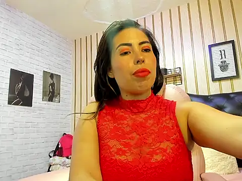 nikki nikoll online show from June 16, 2026, 11:18 pm
