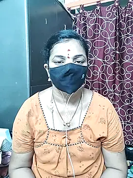 Snapshot of Leela_555 chatting on June 16, 2026, 11:07 pm Leela 555 online show from June 16, 2026, 11:07 pm
