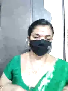 Snapshot of Leela_555 chatting on June 25, 2026, 4:56 am Leela 555 online show from June 25, 2026, 4:56 am