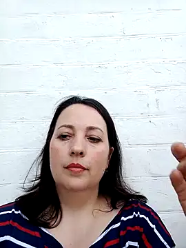 zupita0305 online show from June 11, 2026, 3:32 pm
