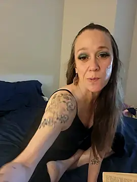 Snapshot of PookieJones chatting on May 27, 2026, 11:40 am PookieJones online show from May 27, 2026, 11:40 am