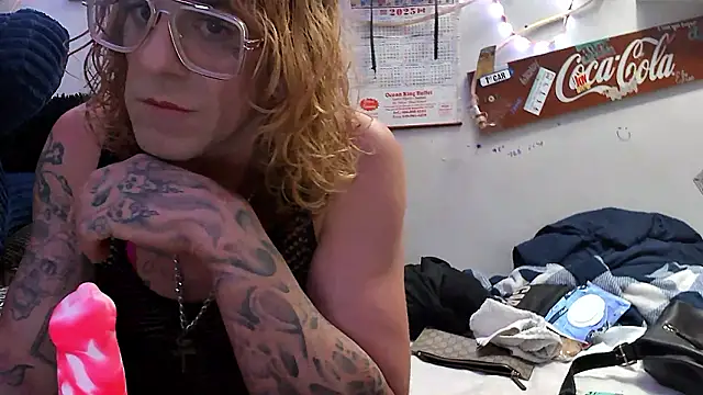 VanillaSnowcones online show from July 10, 2026, 1:43 am