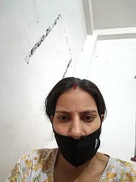 Snapshot of Neha-ji chatting on June 17, 2026, 12:35 am Neha-ji online show from June 17, 2026, 12:35 am