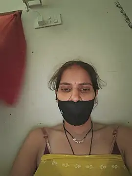 Snapshot of Neha-ji chatting on July 4, 2026, 5:35 am Neha-ji online show from July 4, 2026, 5:35 am