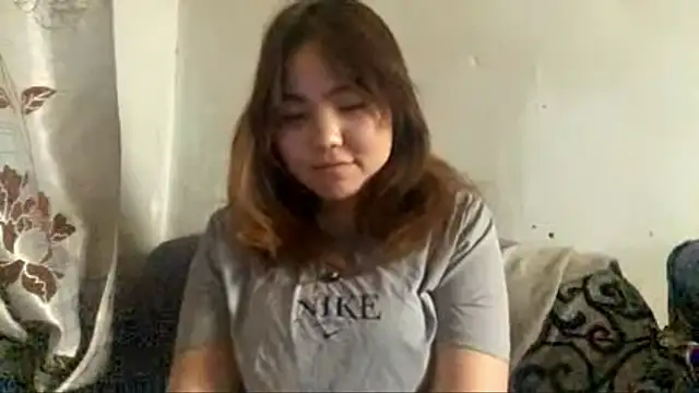 Snapshot of Molly_Teddy chatting on June 6, 2026, 9:14 am Molly Teddy online show from June 6, 2026, 9:14 am