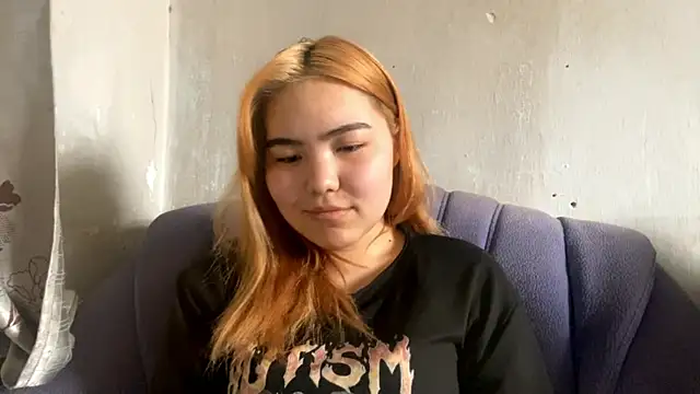 Snapshot of Molly_Teddy chatting on June 27, 2026, 9:47 am Molly Teddy online show from June 27, 2026, 9:47 am
