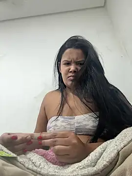 Eumileninha online show from June 25, 2026, 2:21 pm