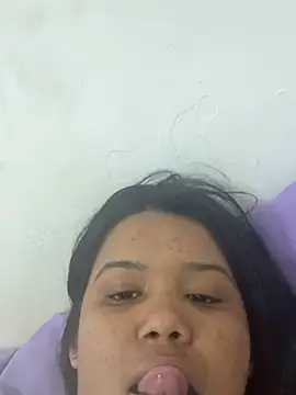 Eumileninha online show from August 5, 2026, 7:28 pm