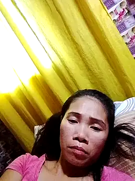 hotmom lyn online show from June 11, 2026, 10:08 pm
