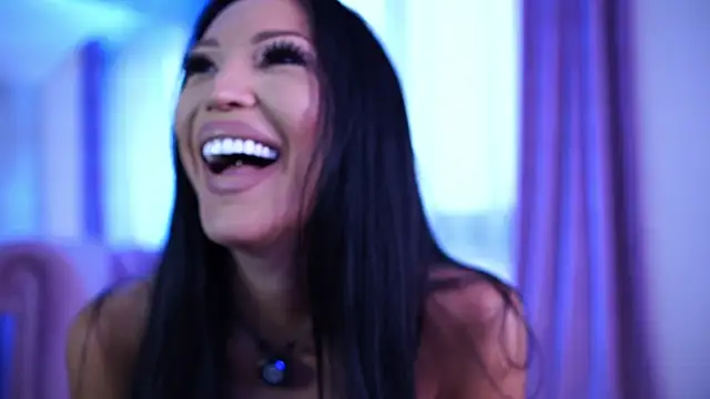 AstridVexxx online show from July 15, 2026, 3:56 am