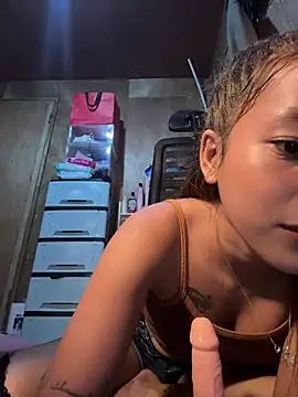Dearbaddie09 online show from August 6, 2026, 1:35 pm