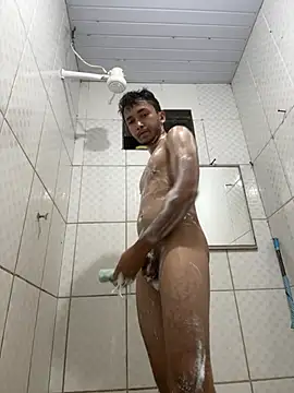 Snapshot of kmendes chatting on June 12, 2026, 10:52 pm kmendes online show from June 12, 2026, 10:52 pm