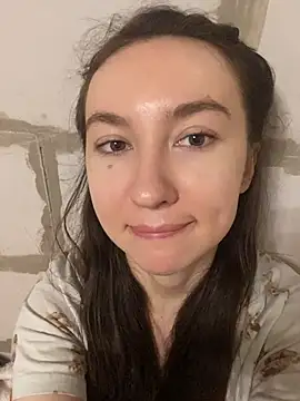 Maryana Ro online show from June 17, 2026, 8:54 pm
