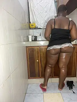 curvy queen89 online show from July 6, 2026, 4:42 am