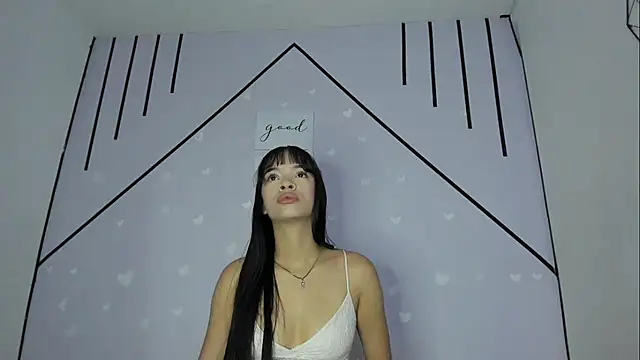 AmaiaHarpper online show from August 6, 2026, 12:18 pm