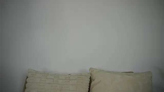 Sweetpussyhot  online show from July 7, 2026, 9:35 am