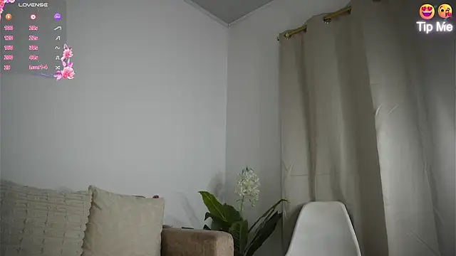 Sweetpussyhot  online show from July 10, 2026, 9:23 am