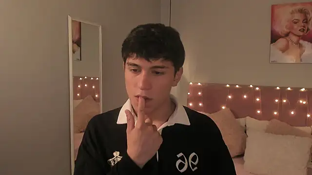 ryan valentino online show from July 8, 2026, 1:48 pm