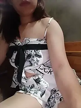 -Trinina- online show from July 11, 2026, 2:09 pm