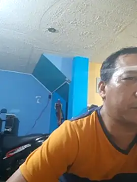 luizam1976 online show from June 26, 2026, 11:42 pm