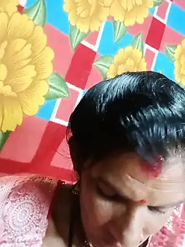 Snapshot of Cut_umang74 chatting on July 6, 2026, 4:31 pm Cut umang74 online show from July 6, 2026, 4:31 pm