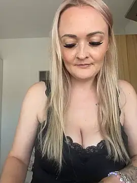 Snapshot of Alex-Blond chatting on July 20, 2026, 10:07 am Alex-Blond online show from July 20, 2026, 10:07 am