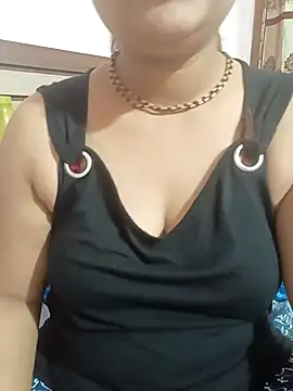 Snapshot of Archana_32 chatting on July 16, 2026, 1:00 am Archana 32 online show from July 16, 2026, 1:00 am